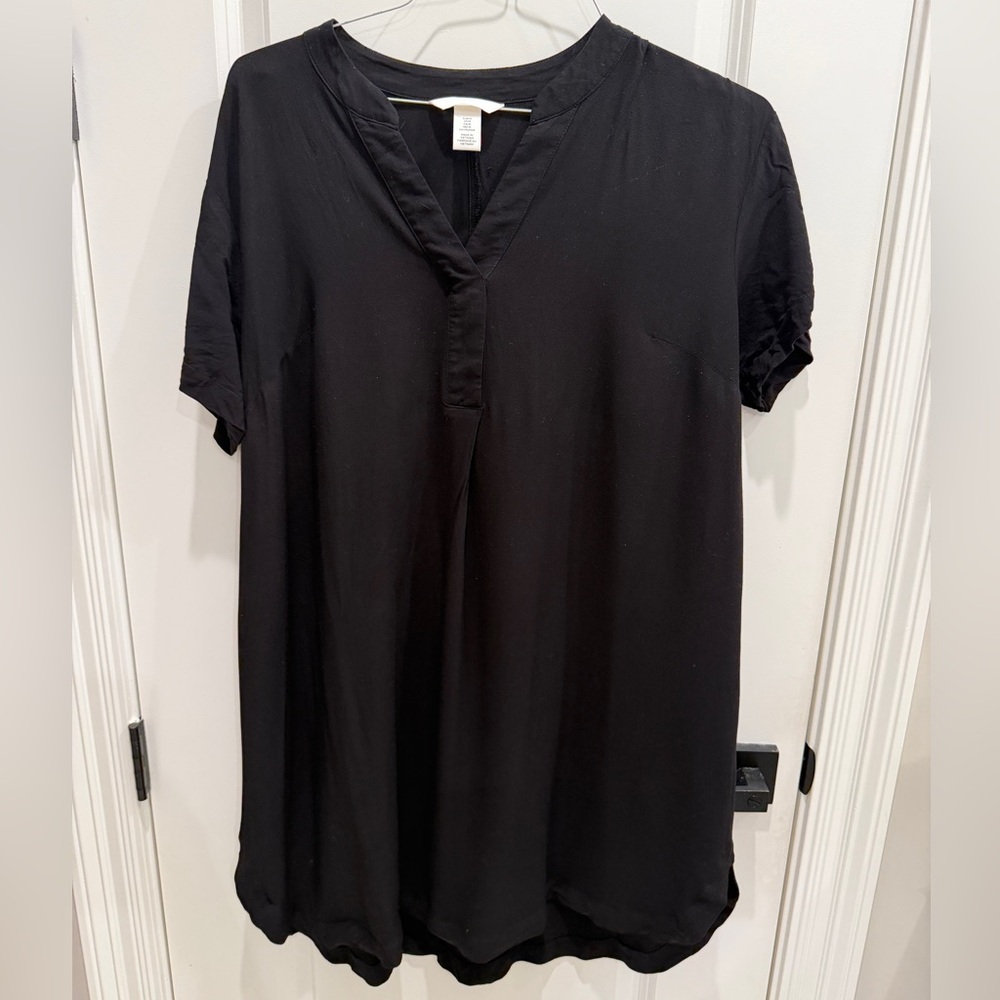 H&M Black V-Neck Short Sleeve Dress